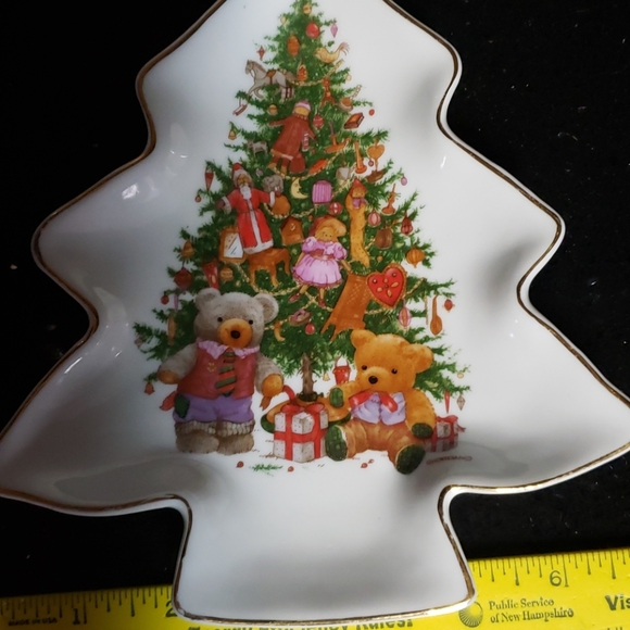 Vintage Christmas Tree Candy Dish Lined in 18k - Picture 3 of 4
